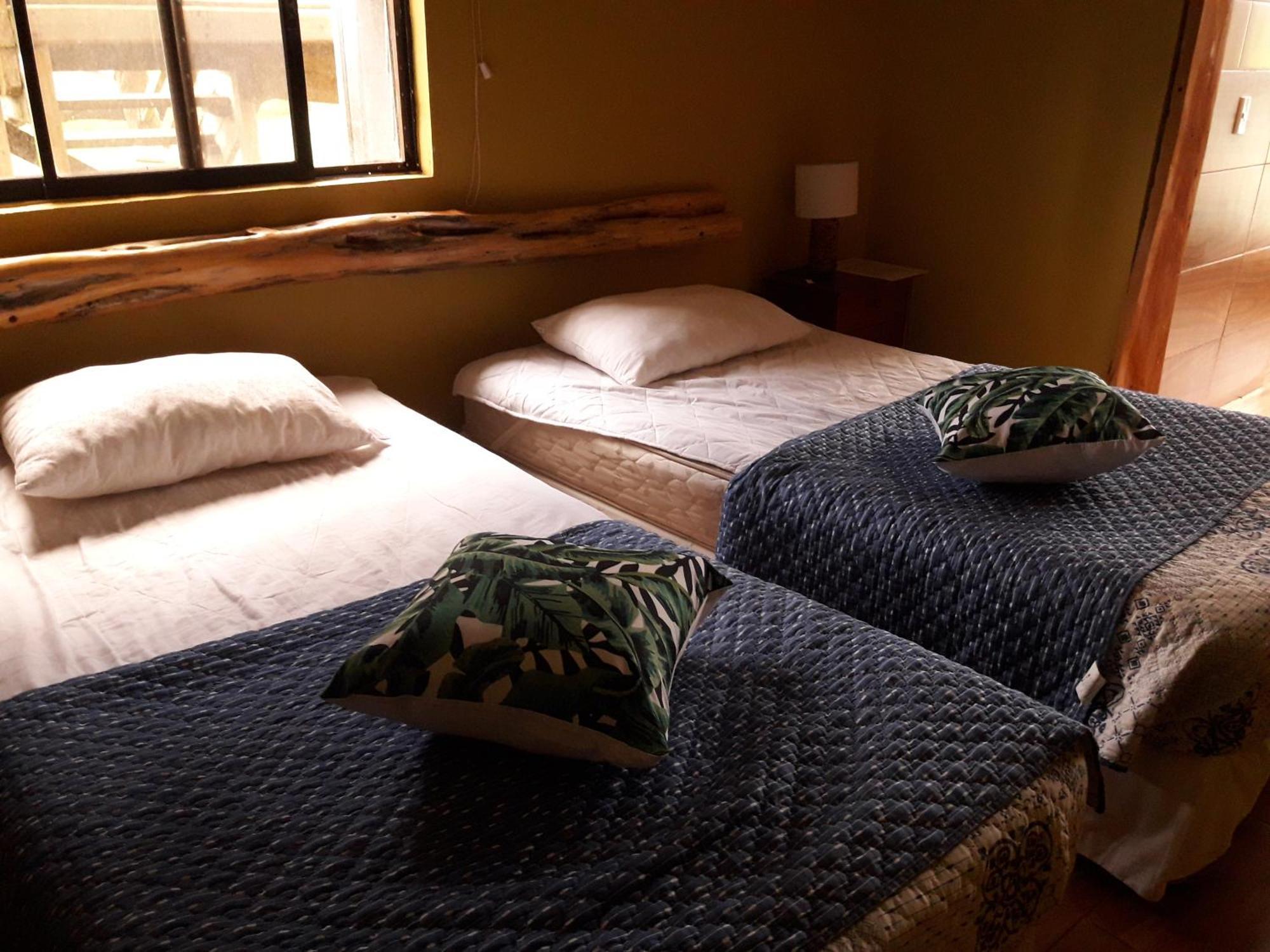 Hotel Uka Mana Hanga Roa Exteriör bild