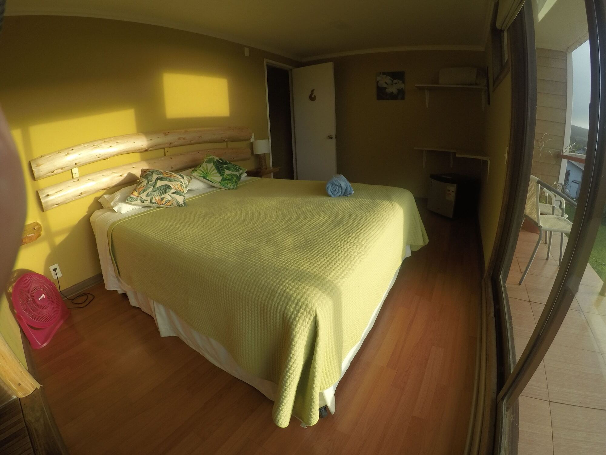 Hotel Uka Mana Hanga Roa Exteriör bild